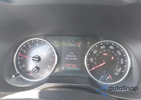 2020 Toyota Rav4 Xle z USA, uszkodzony, nr VIN 2T3W1RFV8LC060298